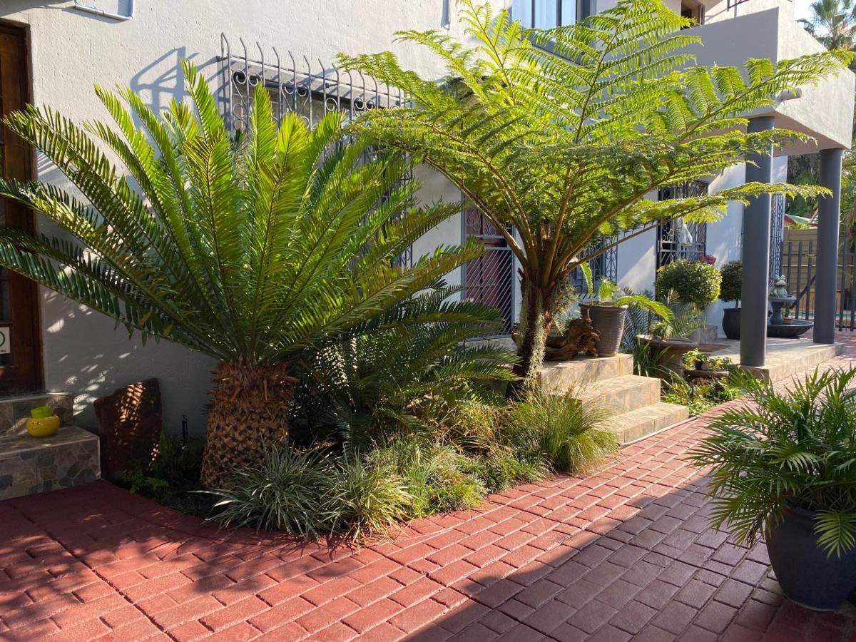Christa'S Place 897 Pretoria Exterior photo